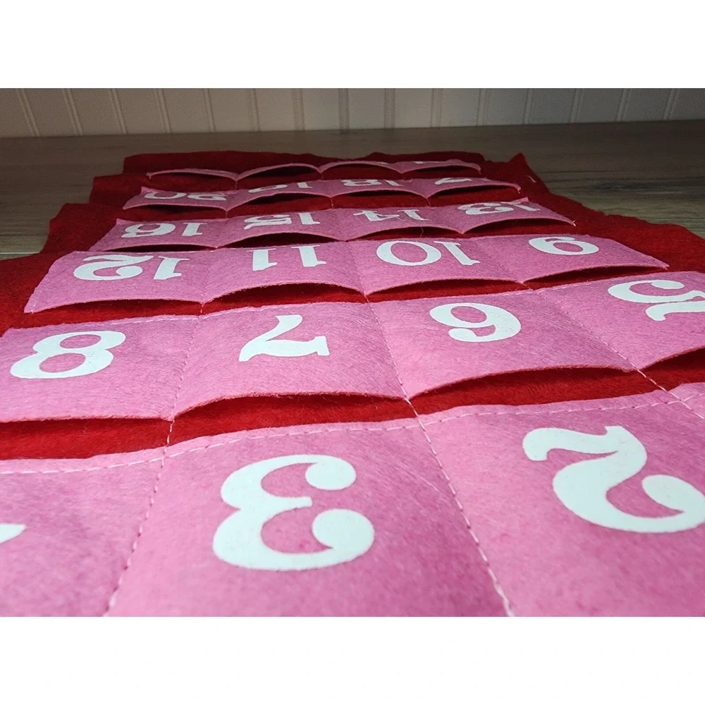 Hello Kitty  Sanrio Walgreens Exclusive 2014 Felt Calendar‎